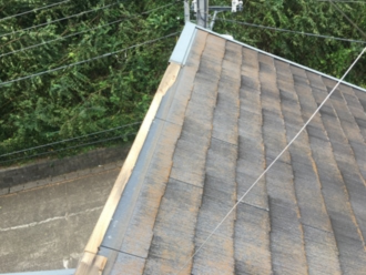 飛散した棟板金